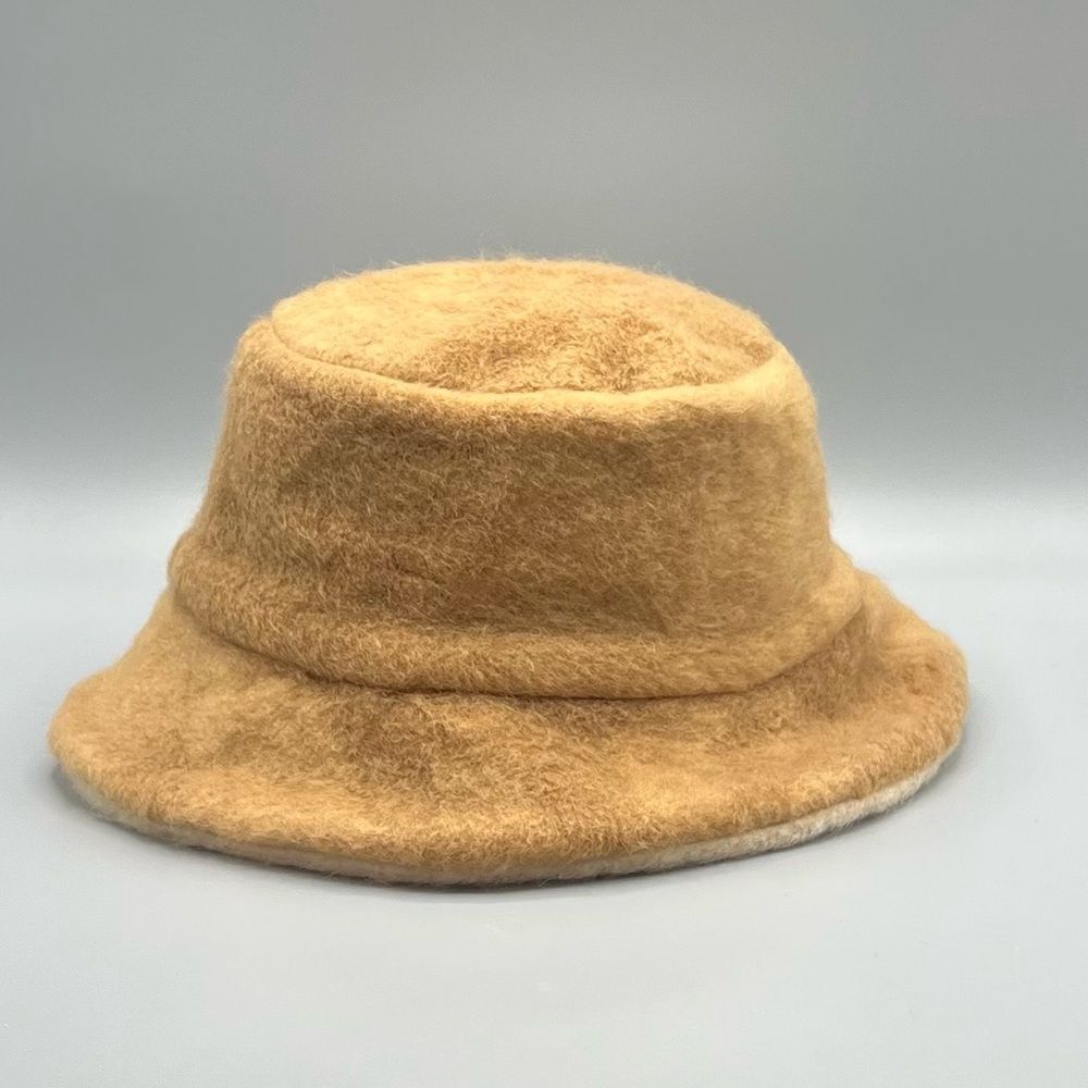 Mia Reis Cream Tan Reversible Knit Bucket Hat Women’s Soft Winter Cap - Picture 2 of 4
